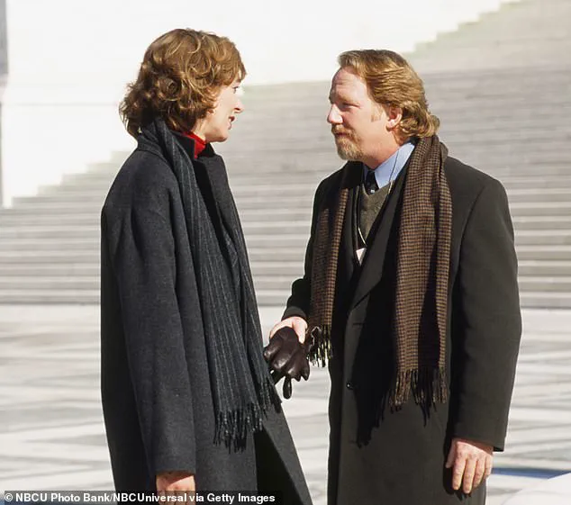 Emmy-Winning Actor Timothy Busfield Faces Arrest Warrant Over Alleged Inappropriate Contact with Minor on Set of *The Cleaning Lady*