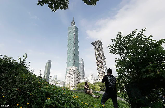 Alex Honnold Sets Sights on Taipei 101, Engineering Marvel of Steel and Glass