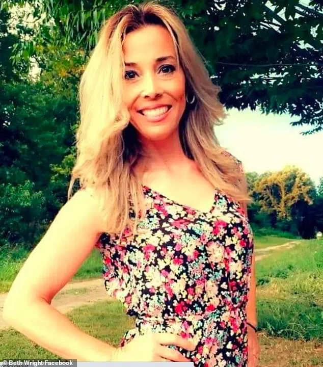 Mother and Daughter Receive Life Sentences for Conspiring to Kill Romantic Rival by Pushing Her Off Cliff in Alabama National Park
