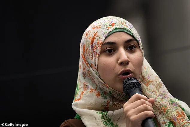 Socialist Candidate's Resume Under Scrutiny as Campaign Highlights Letter Signing as Key Achievement