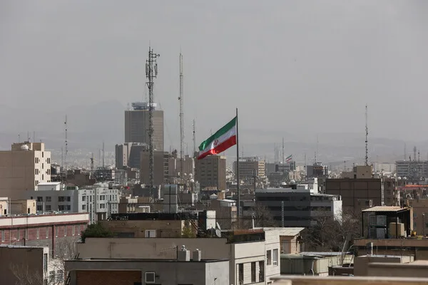Mysterious Explosions in Iran Spark Uncertainty Over Causes and Regional Impact