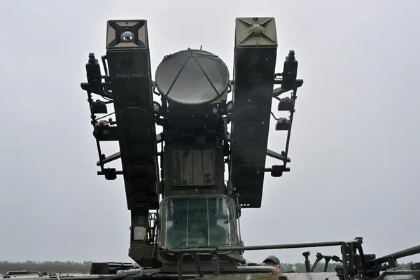 UAE Air Defense Systems Successfully Intercept 15 Ballistic Missiles and 119 UAVs in High-Stakes Operation
