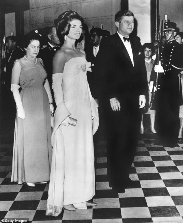 After Decades-Long Legal Battle, Storied Manhattan Townhouse Once Linked to Jackie Kennedy Onassis's Designer Sells for $34.5 Million