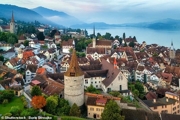Ultra-Rich Expats Flock to Zug Amid Dubai Conflict