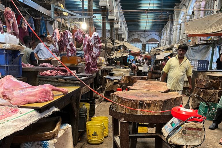 Fear and loans leave Dhulagarh cattle market empty before Eid.